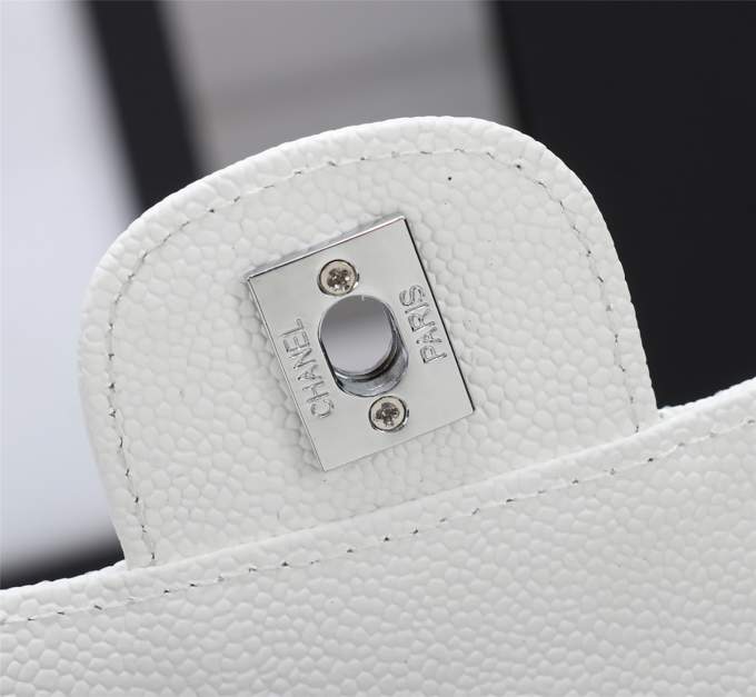 Chanel Mini Caviar Bag - Imagem 31