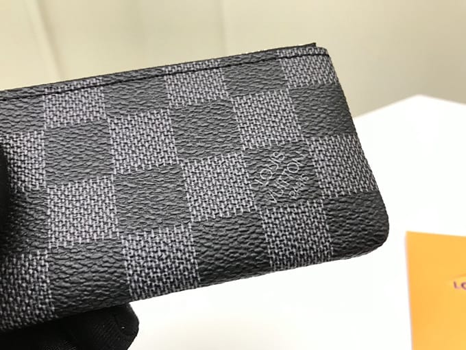 Louis Vuitton Key Pouch - Imagem 4