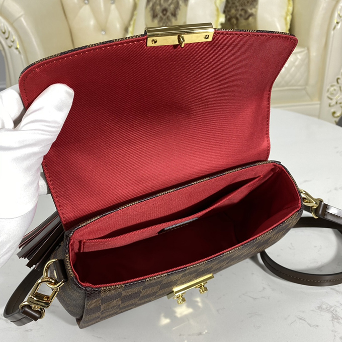 Louis Vuitton Croisette Crossbody - Imagem 9