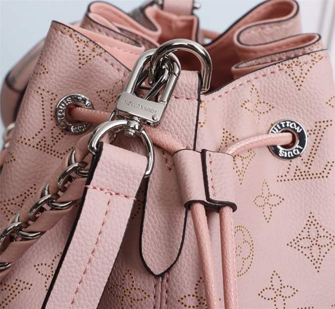 Louis Vuitton Bella – Sophisticated Luxury Bag - Imagem 18