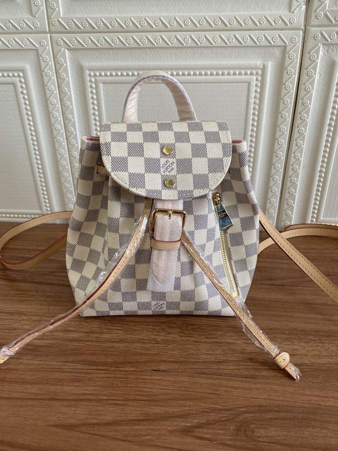 Louis Vuitton Sperone BB Backpack - Imagem 13