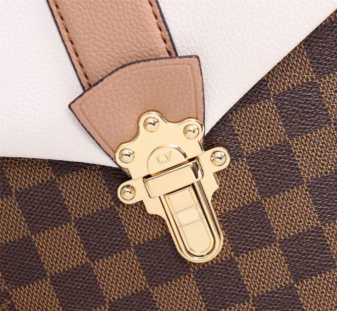 Louis Vuitton Clapton Backpack - Imagem 33