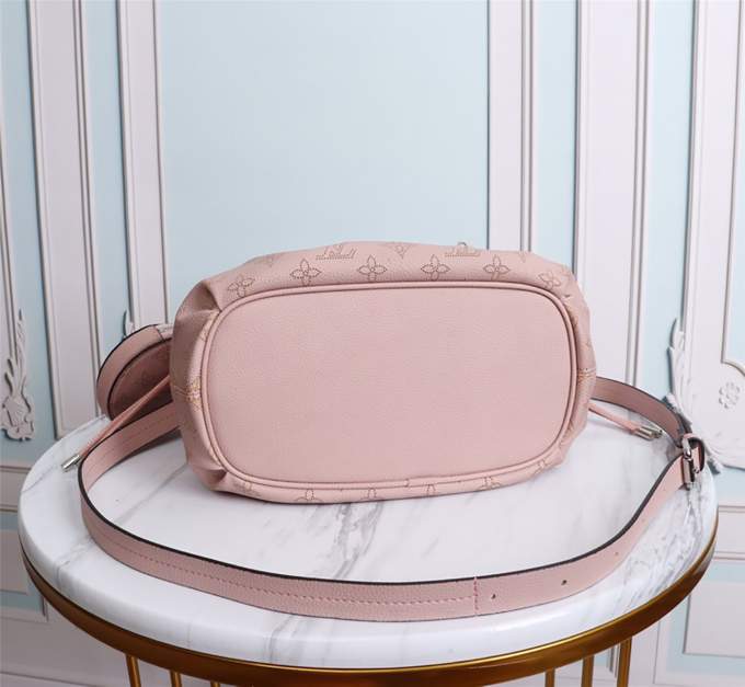 Louis Vuitton Bella – Sophisticated Luxury Bag - Imagem 26